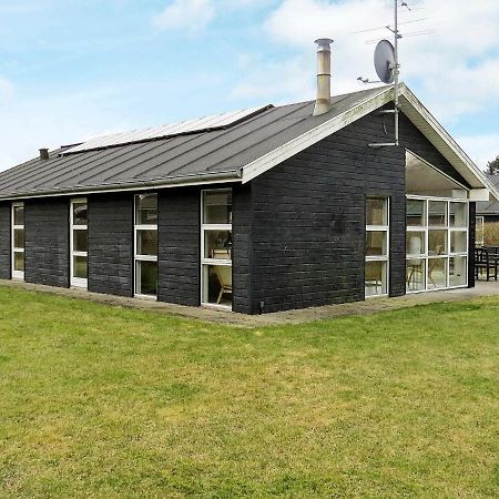 8 Person Holiday Home In Hals Exterior photo