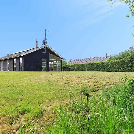8 Person Holiday Home In Hals Exterior photo